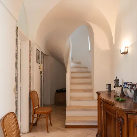 Marino In Aurora Κάπρι